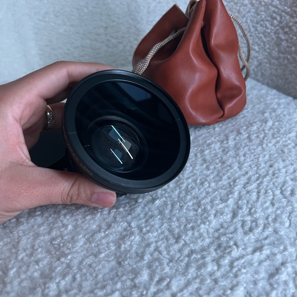 NEEWER 58MM 0.43X Professional Wide Angle Lens Macro - Picture 7 of 9
